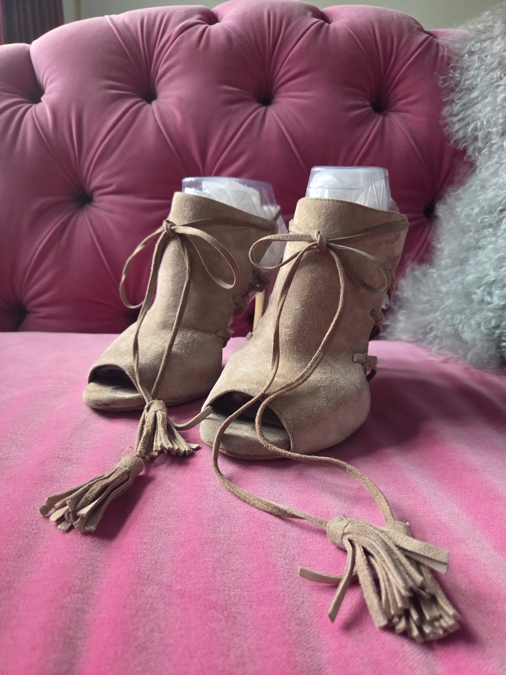 Lord & Taylor Tan Suede Peep-Toe Lace-Up Sandals with Tassels 7.5